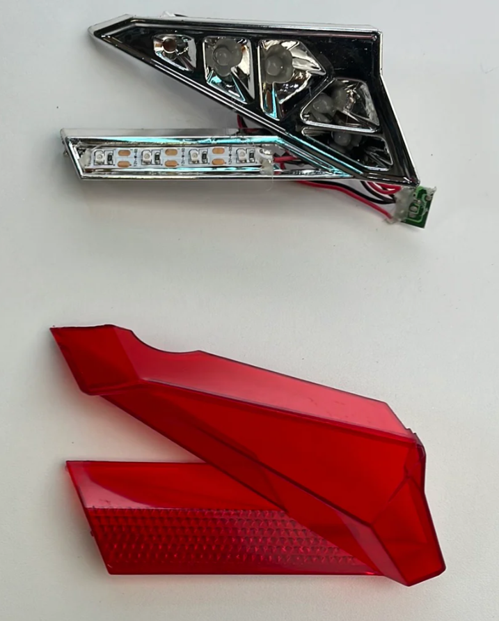 UTV Buggy 2000N Back lights Left.