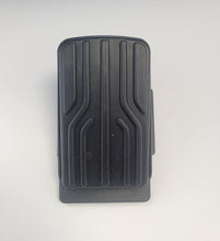 Charger l&#39;image dans la galerie, Gas pedal (Accelerator) model 3.