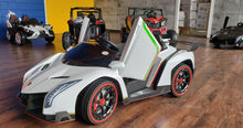 Charger l&#39;image dans la galerie, Licensed lamborghini veneno White