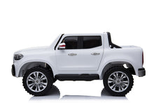 Charger l&#39;image dans la galerie, Licensed Mercedes-Benz X-Class 4WD (White)