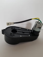 Charger l&#39;image dans la galerie, Mercedes X Truck Electric Motor Gear Box.